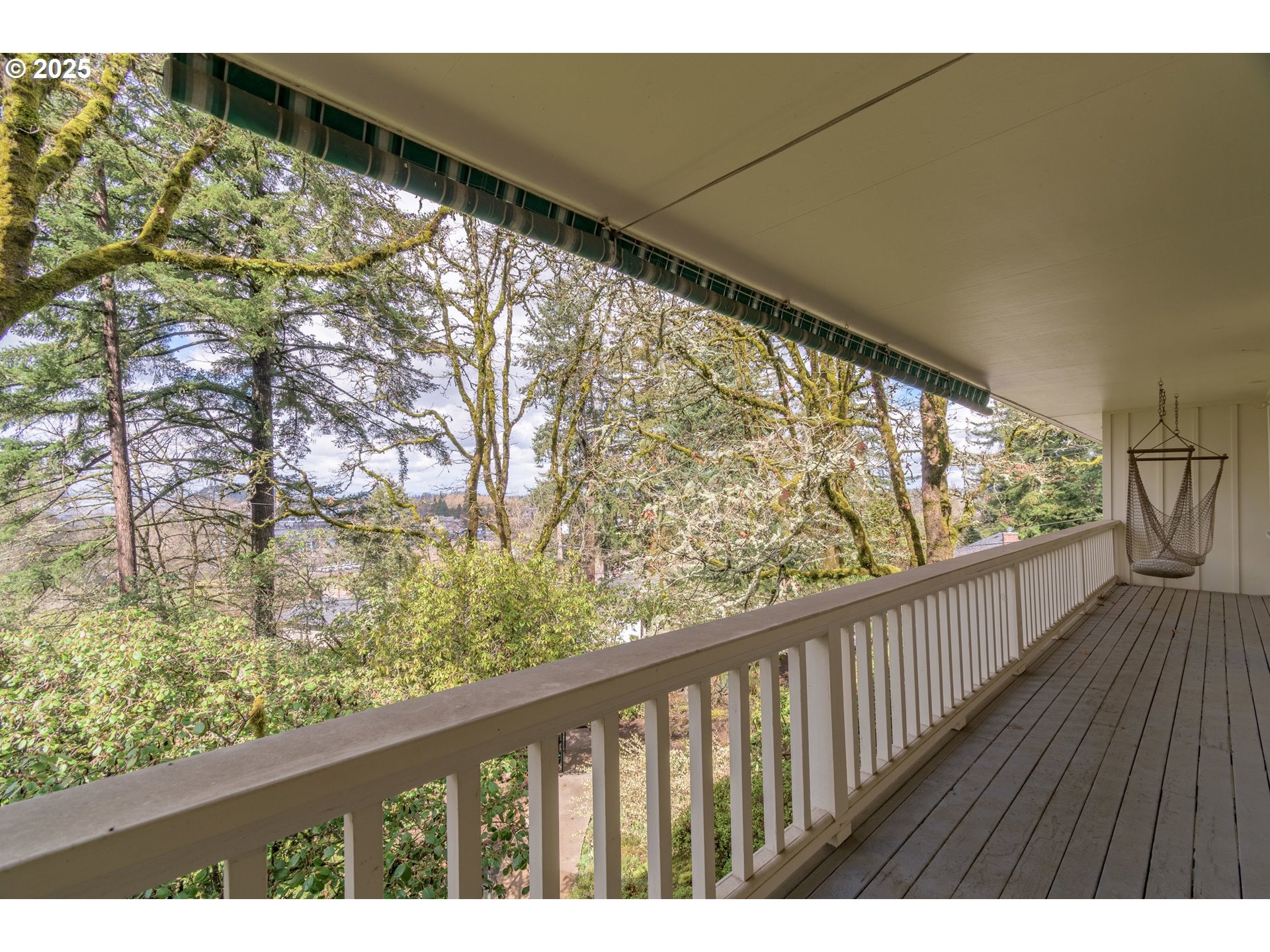 2288 Birch Lane Eugene, OR 97403 - Photo 44 of 48