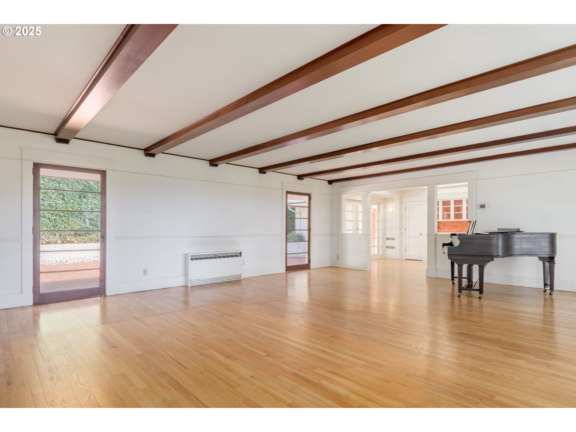 2288 Birch Lane Eugene, OR 97403 - Photo 6 of 48