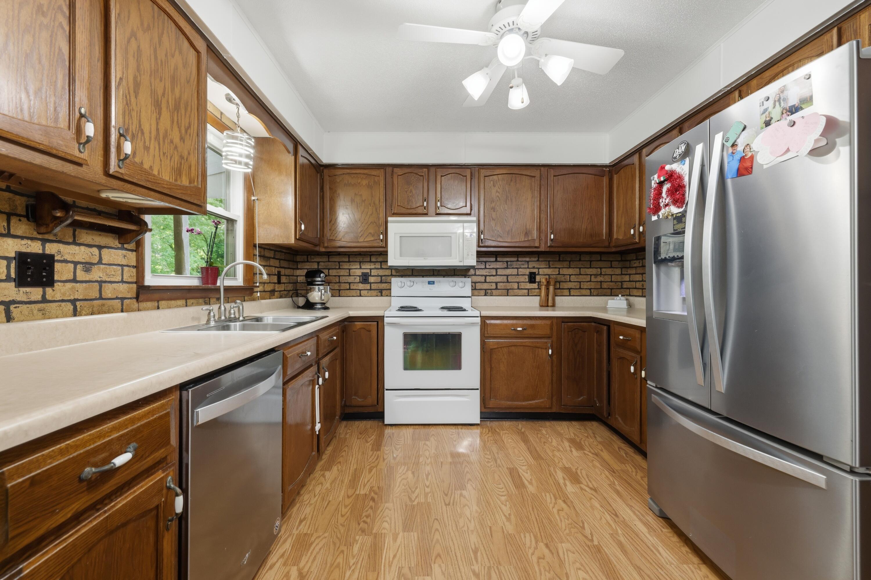 1130 Wright Road Murray, KY 42071 - Photo 13 of 35 Kitchen