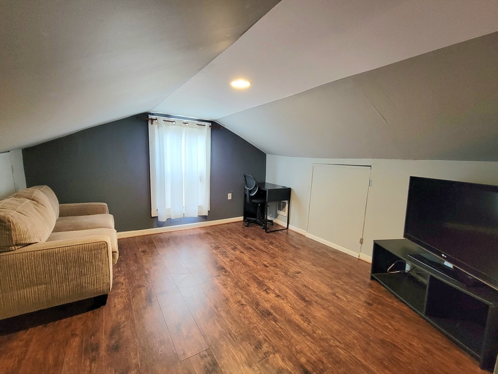 146 Butler Road Quincy, MA 02169 - Photo 25 of 26 Gallery Image 25