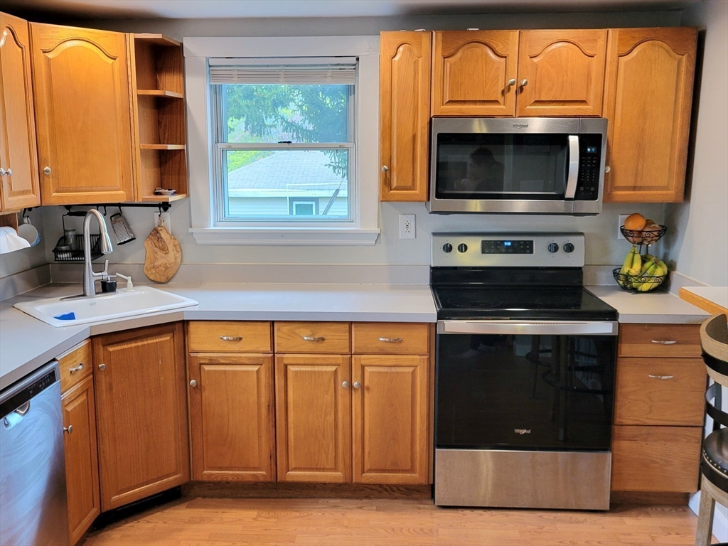 146 Butler Road Quincy, MA 02169 - Photo 10 of 26 Gallery Image 10