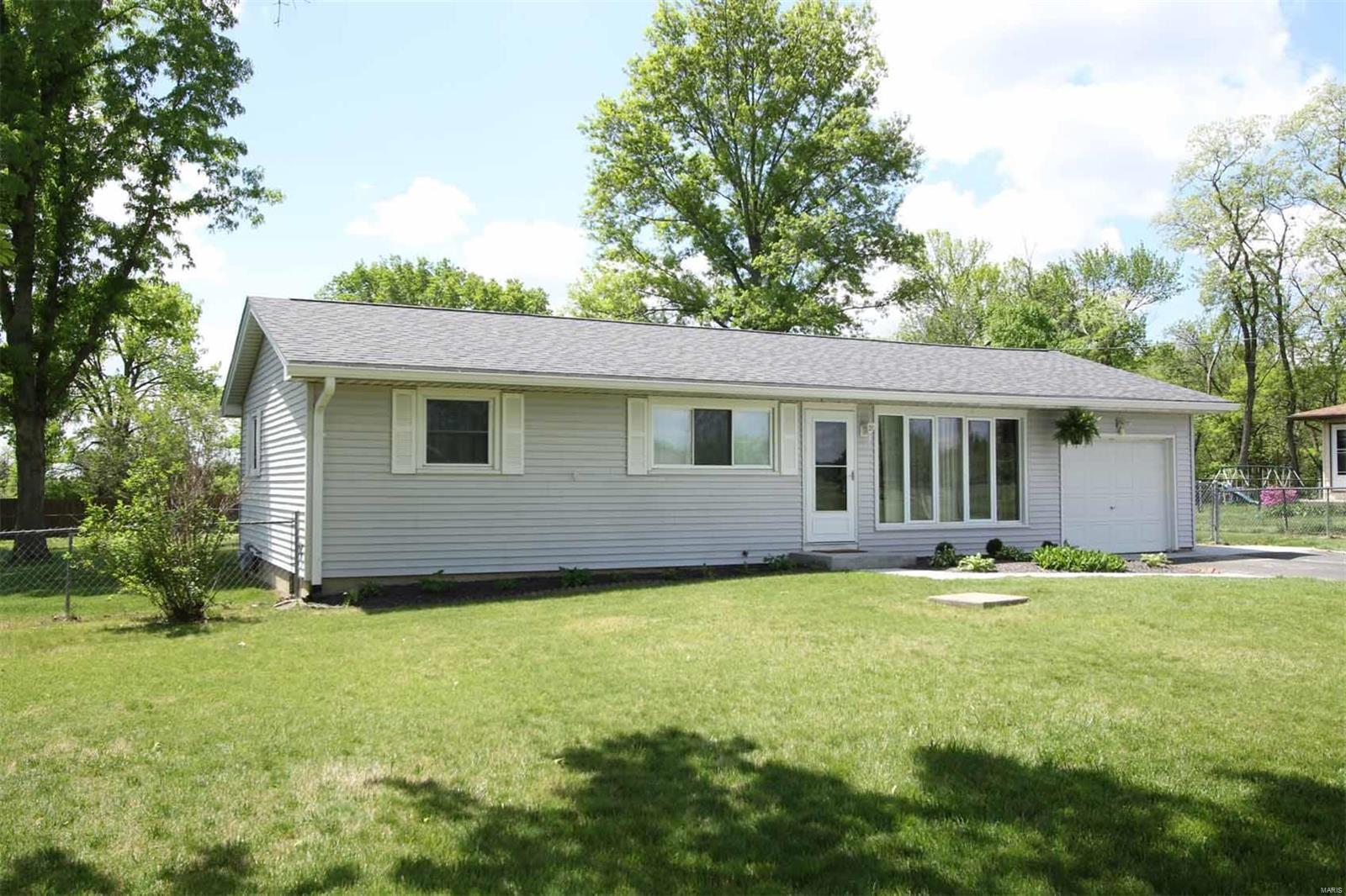 3878 McCoy Road Bethalto, IL 62010 - Photo 1 of 35