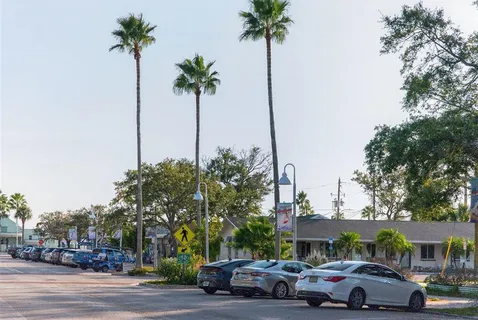 $269,000 | 5935 30th Avenue South, Unit 101, Gulfport, FL 33707