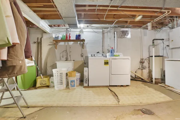 $210,000 | 1101 North Spring Street, Evansville, IN 47711