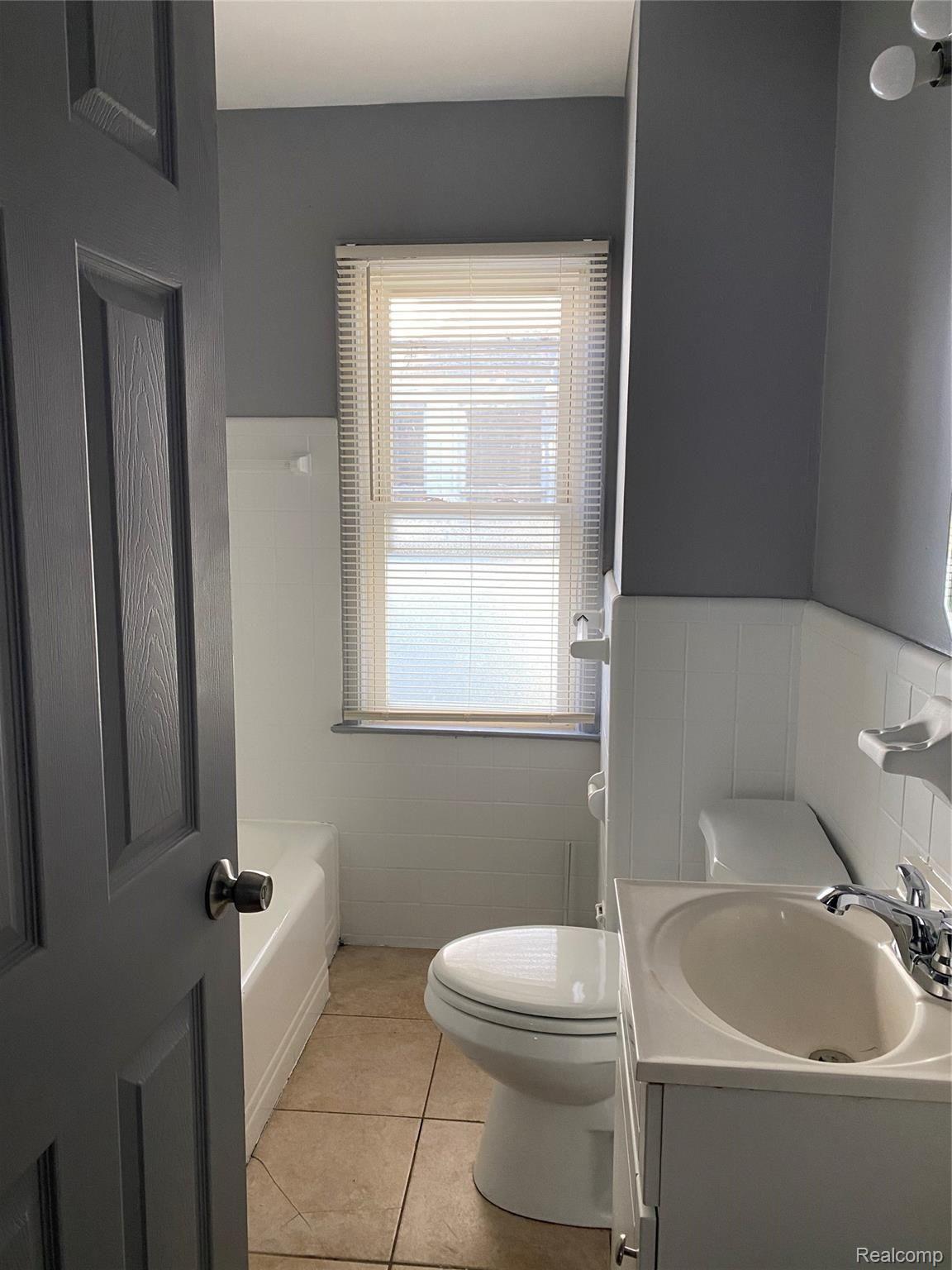 9986 Evergreen Road Detroit, MI 48228 - Photo 11 of 23 IMG-8349.jpg