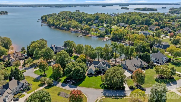 $4,100,000 | 190 Cape Cod Way, Mooresville, NC 28117