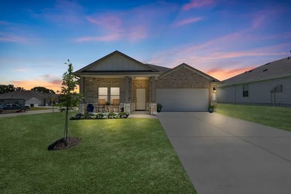 $310,000 | 1718 Robinson Drive, Brenham, TX 77833