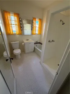 $4,000 | 1731 Winona Boulevard, Hollywood, CA 90027