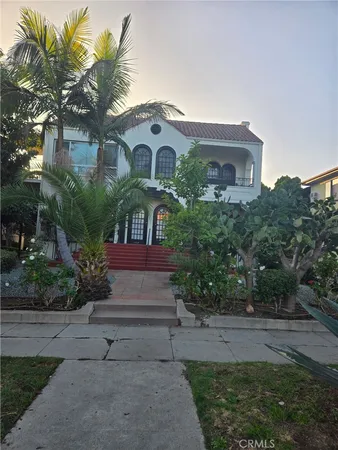 $4,300 | 1731 Winona Boulevard, Hollywood, CA 90027