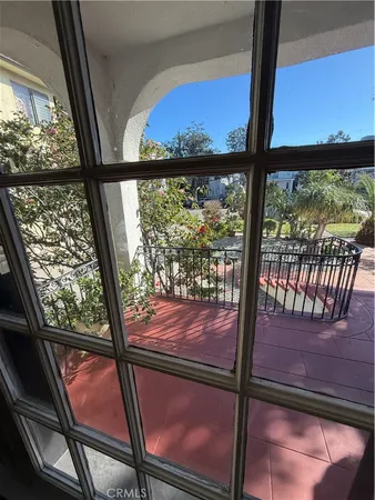 $4,300 | 1731 Winona Boulevard, Hollywood, CA 90027