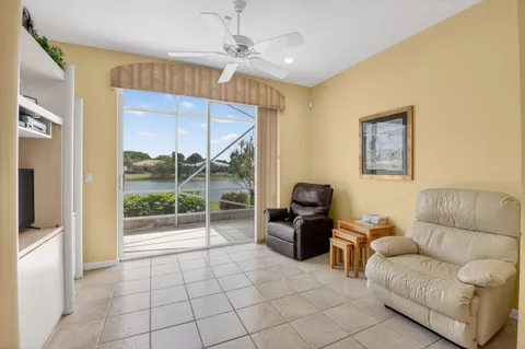 $420,000 | 10585 Royal Caribbean Circle, Boynton Beach, FL 33437