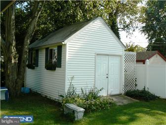 10 Umber Road Levittown, PA 19056 - Photo 11 of 12 Gallery Image 11