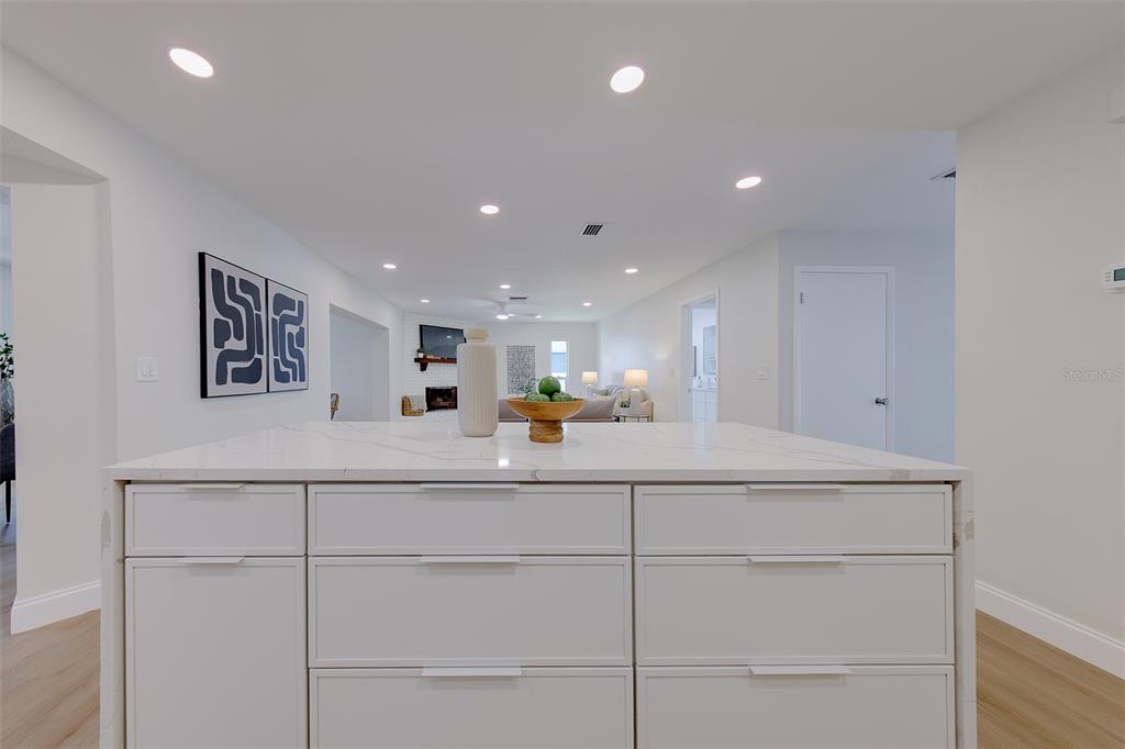 11818 69th Way Largo, FL 33773 - Photo 13 of 39