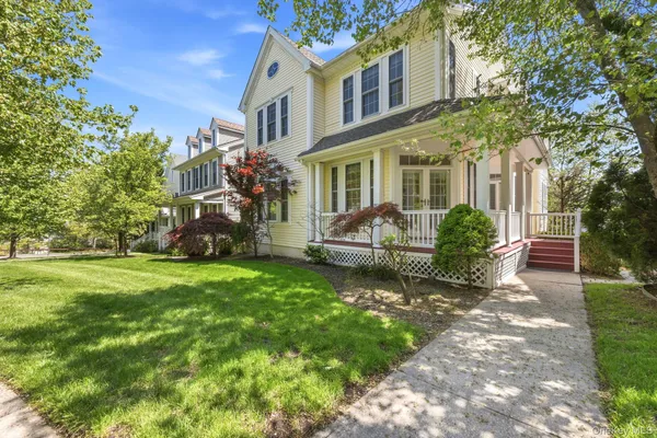 $1,475,000 | 9 Meeting House Lane, Rye Brook, NY 10573
