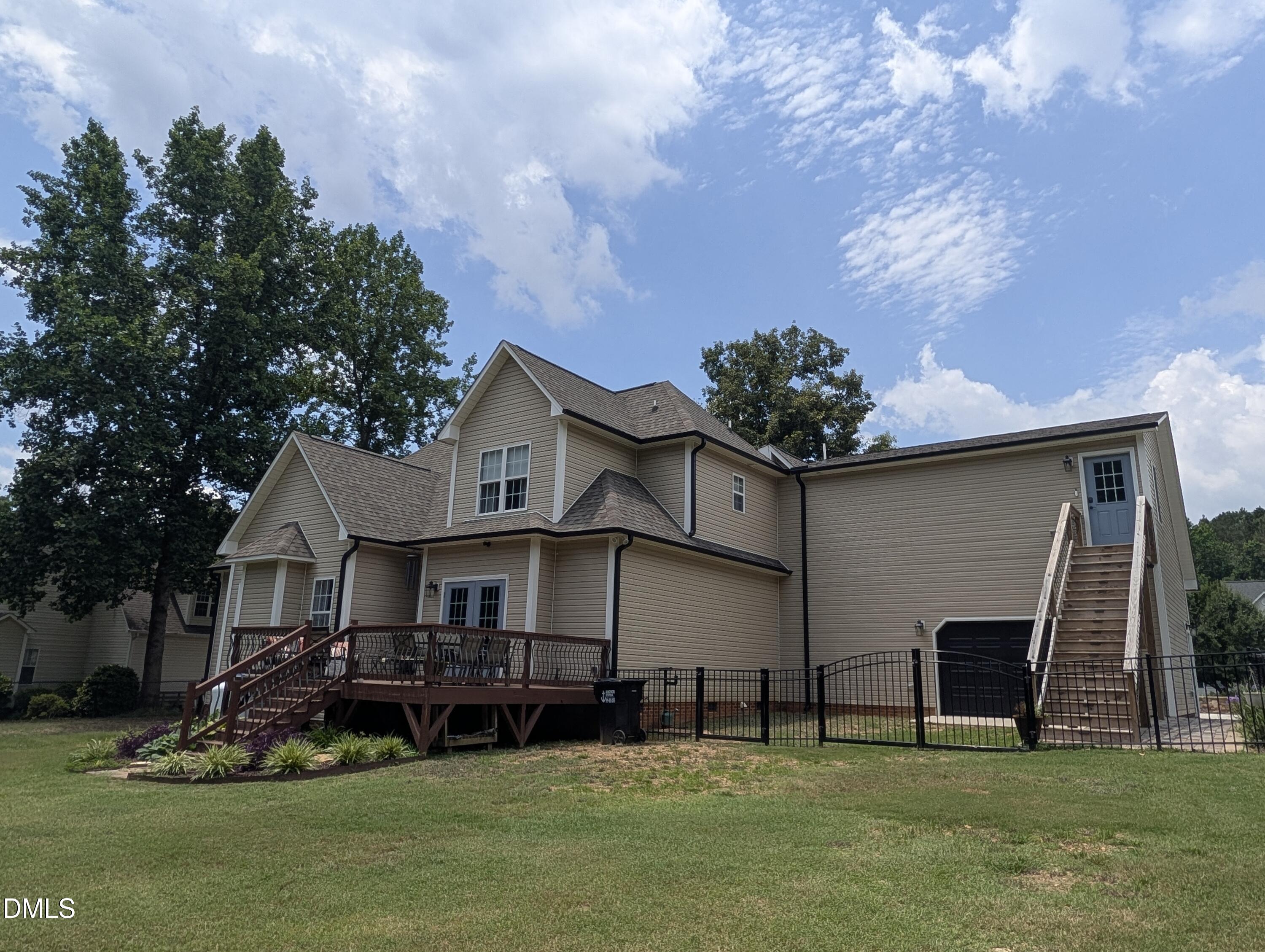 159 Fox Pen Drive Raleigh, NC 27603 - Photo 34 of 35 back view 2