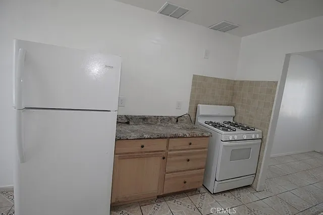 $228,500 | 25633 Anderson Avenue, Barstow, CA 92311