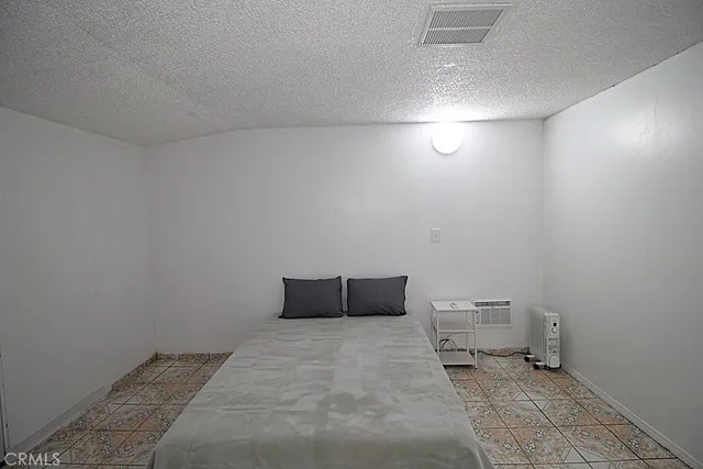 $228,500 | 25633 Anderson Avenue, Barstow, CA 92311