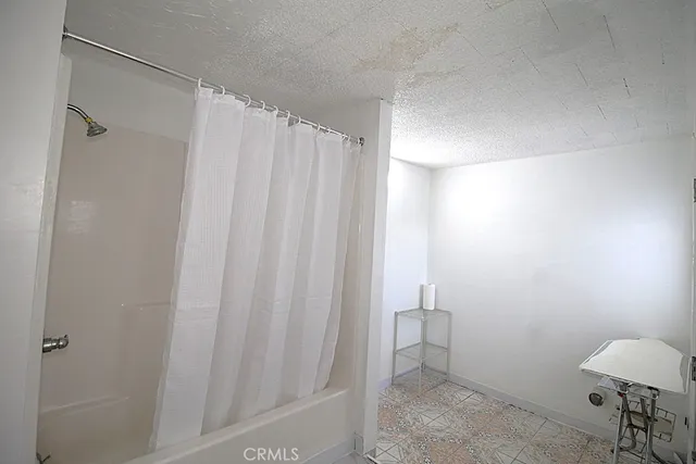 $228,500 | 25633 Anderson Avenue, Barstow, CA 92311