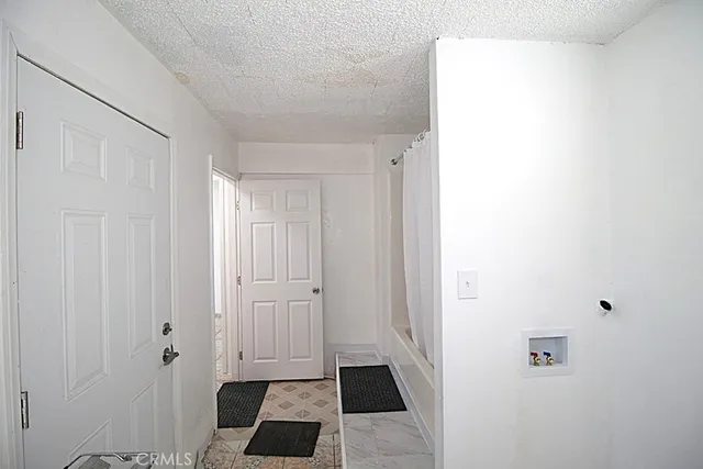 $228,500 | 25633 Anderson Avenue, Barstow, CA 92311