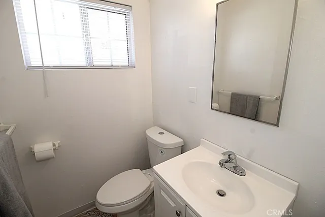 $228,500 | 25633 Anderson Avenue, Barstow, CA 92311