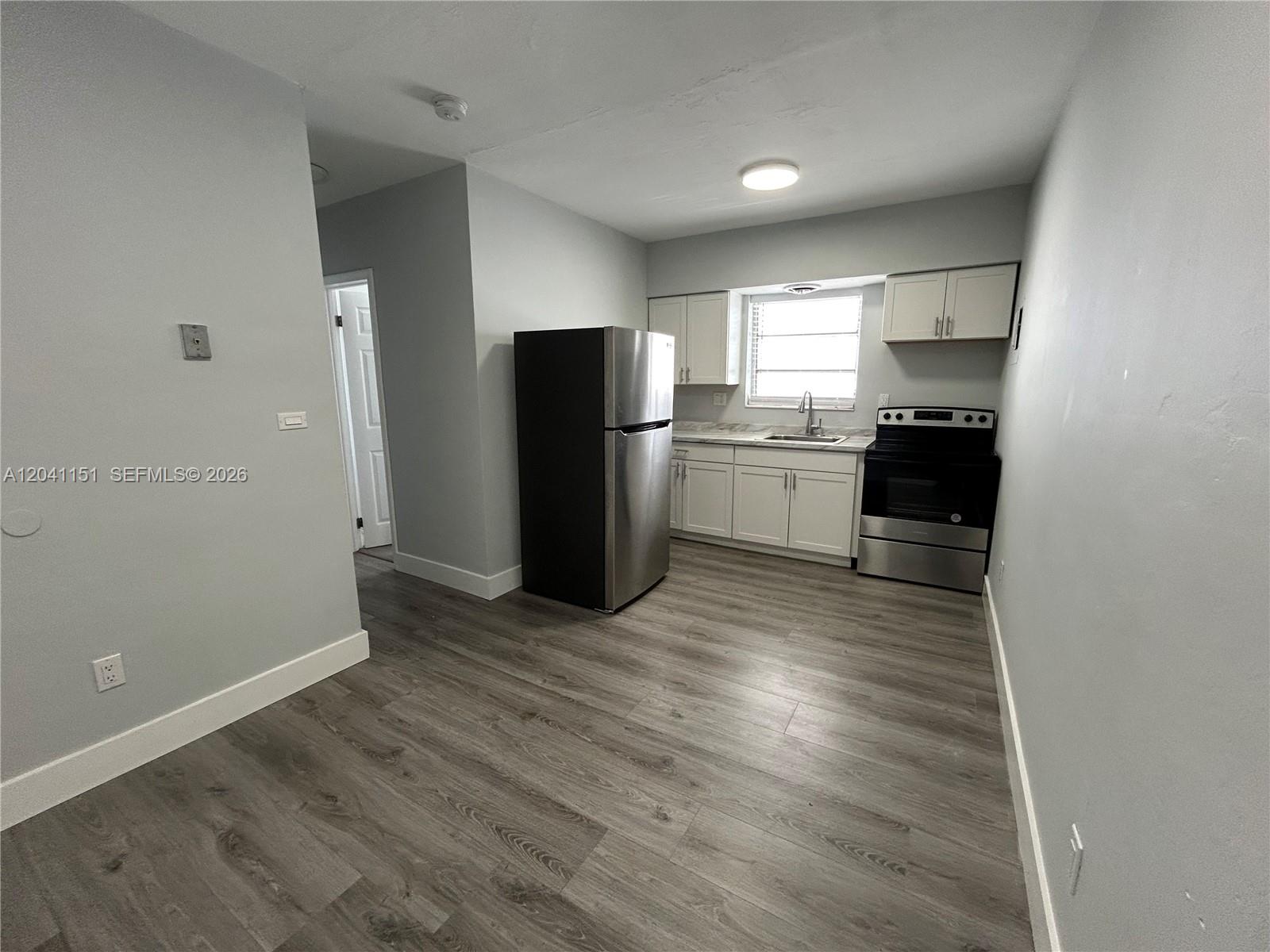 1346 Alton Road, Unit B2 Miami Beach, FL 33139 - Photo 4 of 10