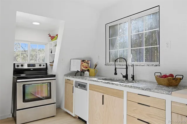 $490,000 | 527 Apache Road, Evergreen, CO 80439