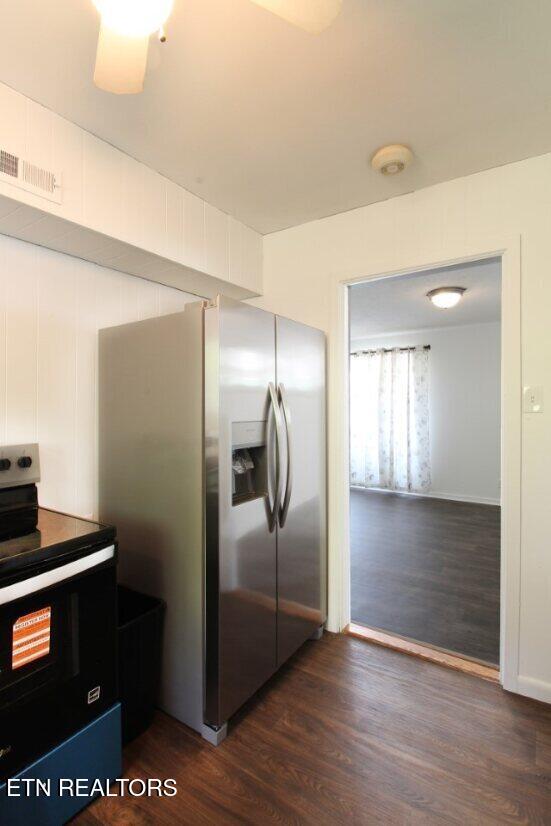 119 Briar Road Oak Ridge, TN 37830 - Photo 17 of 25 View to Living Area