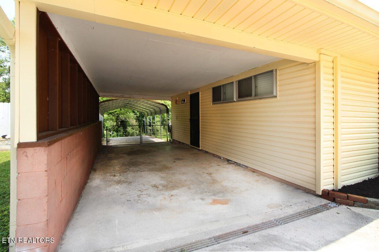 119 Briar Road Oak Ridge, TN 37830 - Photo 7 of 25 carport-1