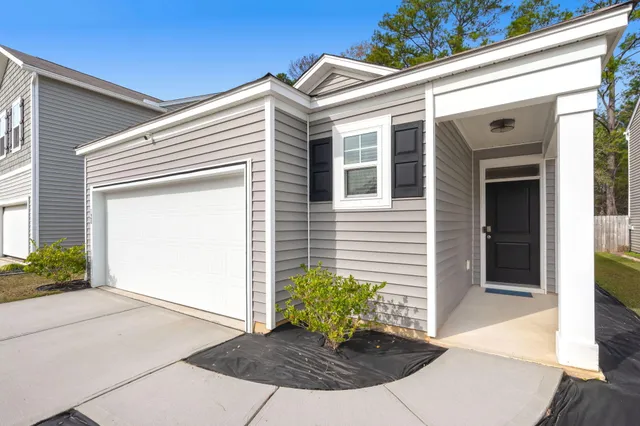 $350,000 | 120 Sweet Cherry Lane, Summerville, SC 29486