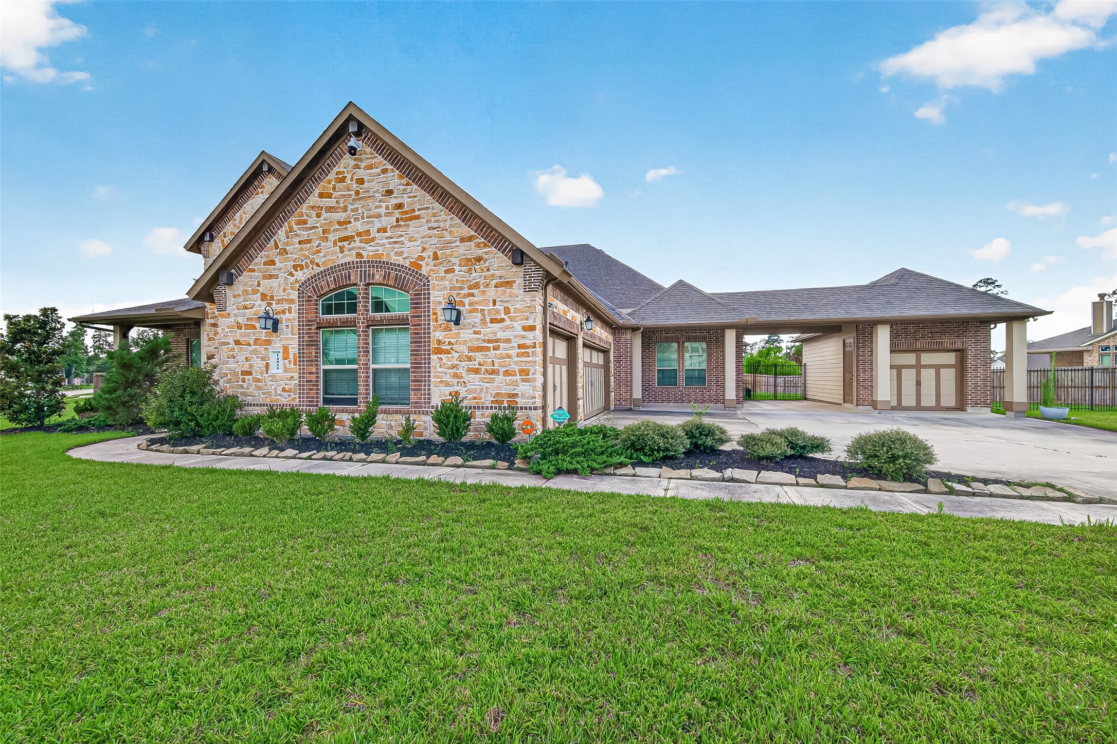 14010 South Evergreen Ridge Court Conroe, TX 77384 - Photo 6 of 50