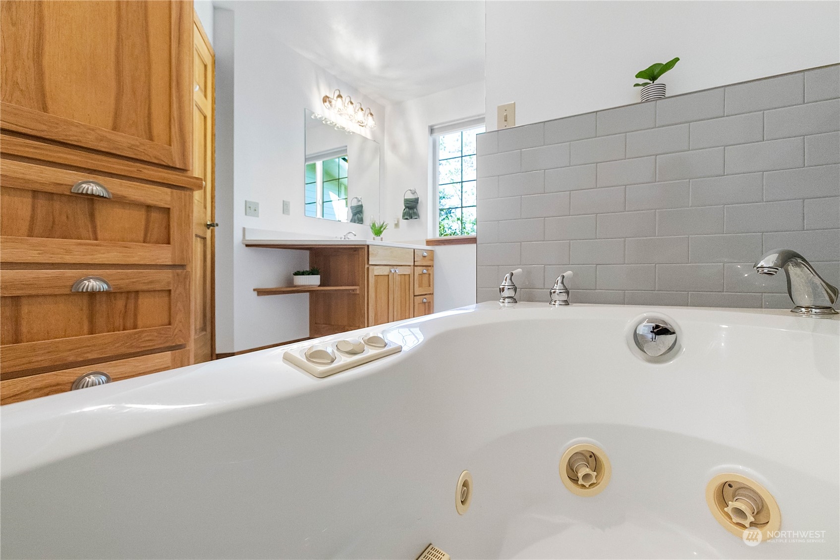 15710 Carney Lake Road Southwest Port Orchard, WA 98367 - Photo 21 of 40 Gallery Image 21