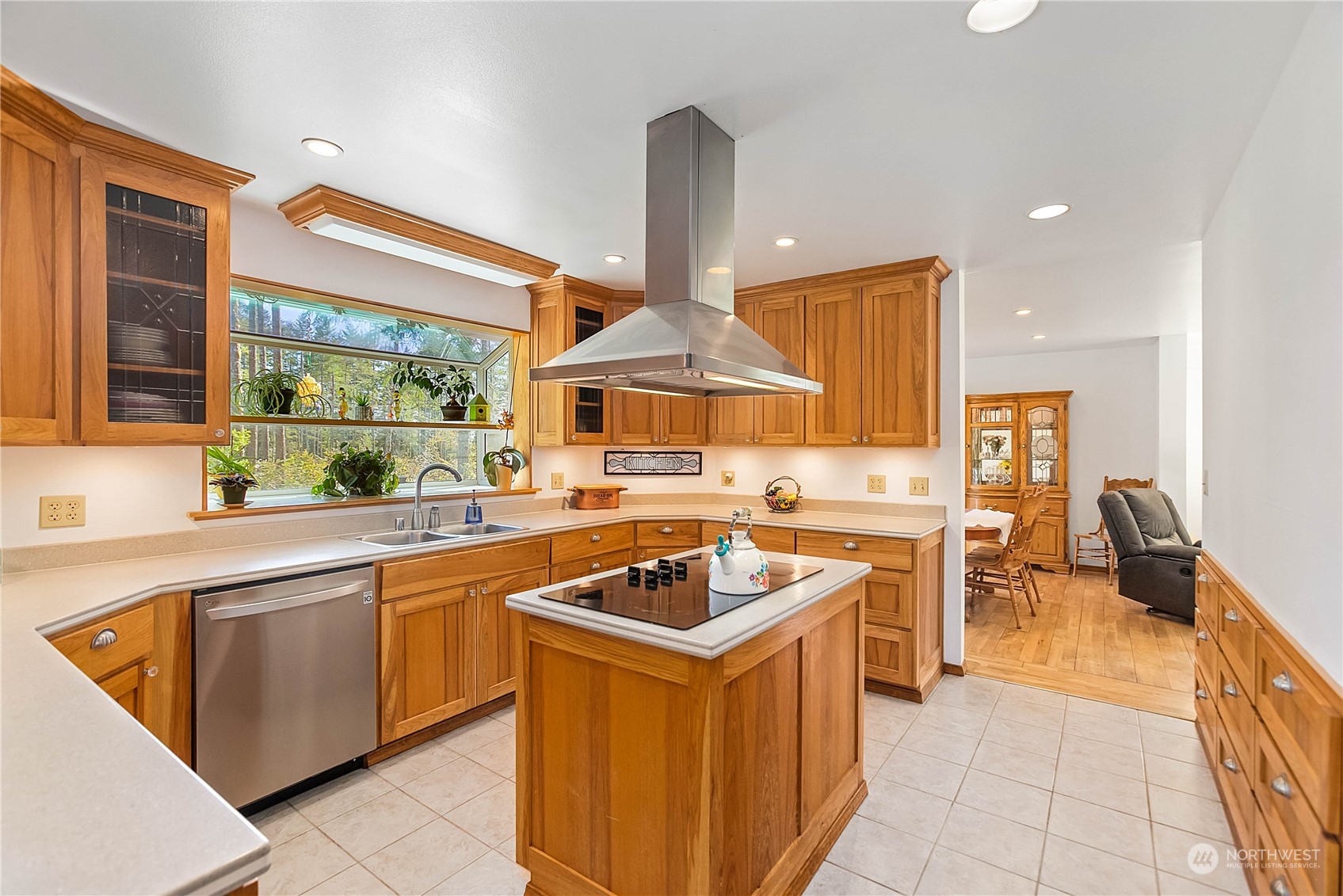 15710 Carney Lake Road Southwest Port Orchard, WA 98367 - Photo 8 of 40 Gallery Image 8