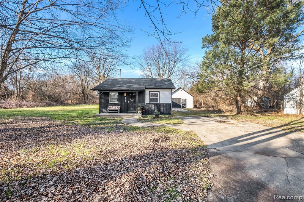 2221 Lavelle Road Flint, MI 48504 - Photo 18 of 21 Gallery Image 18