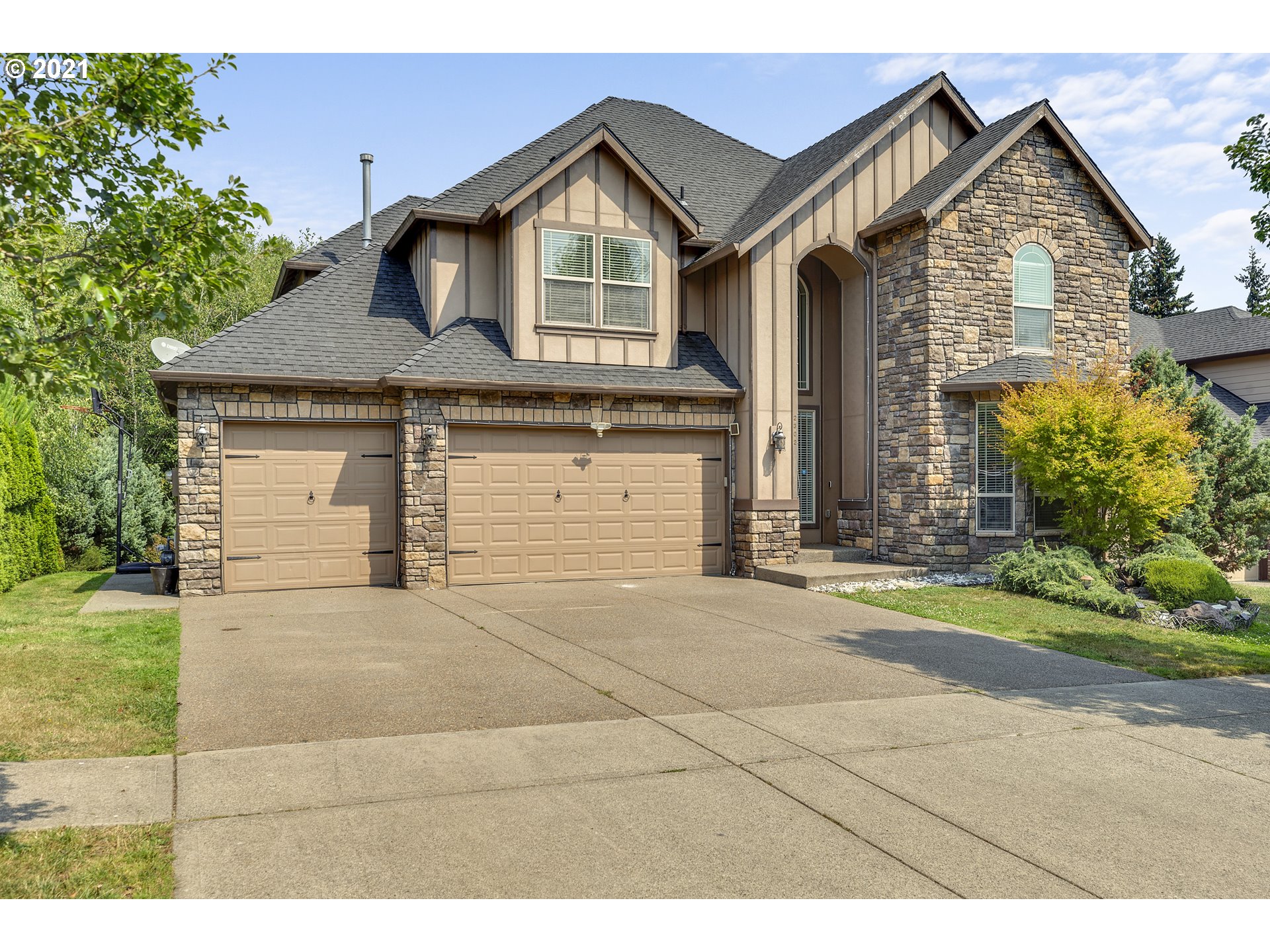 2302 South 17th Way Ridgefield, WA 98642 - Photo 1 of 32