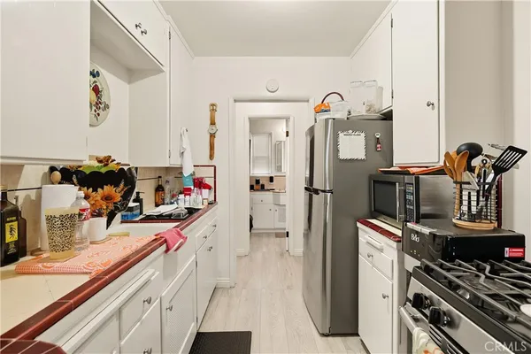 $824,500 | 7015 Templeton Street, Huntington Park, CA 90255