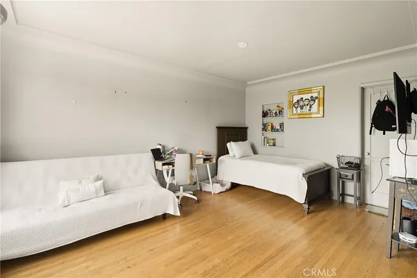 $824,500 | 7015 Templeton Street, Huntington Park, CA 90255