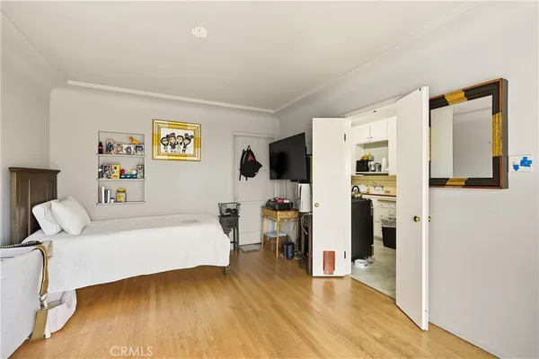 $824,500 | 7015 Templeton Street, Huntington Park, CA 90255