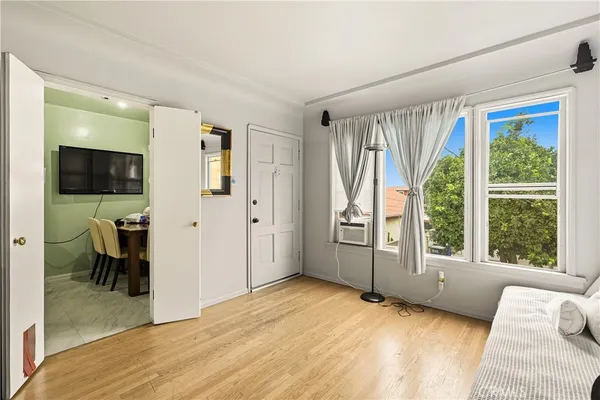 $824,500 | 7015 Templeton Street, Huntington Park, CA 90255