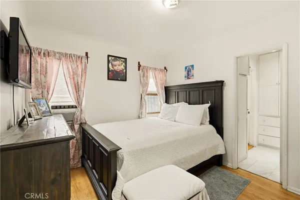 $824,500 | 7015 Templeton Street, Huntington Park, CA 90255