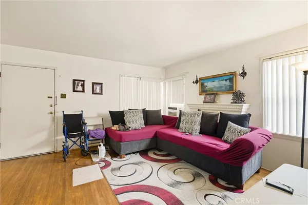 $824,500 | 7015 Templeton Street, Huntington Park, CA 90255