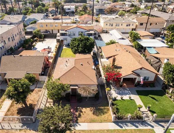 $824,500 | 7015 Templeton Street, Huntington Park, CA 90255