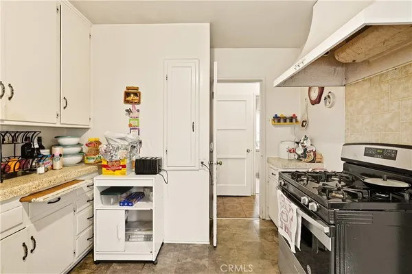 $824,500 | 7015 Templeton Street, Huntington Park, CA 90255