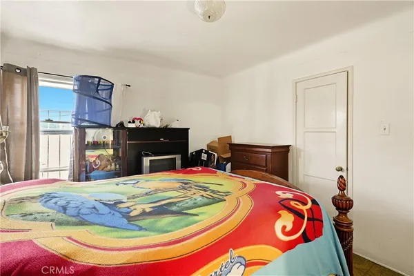 $824,500 | 7015 Templeton Street, Huntington Park, CA 90255