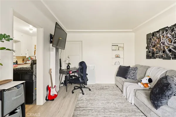 $824,500 | 7015 Templeton Street, Huntington Park, CA 90255