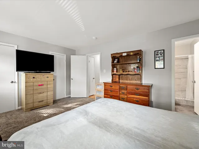 $444,900 | 8436 Willow Glen Court, Manassas, VA 20110