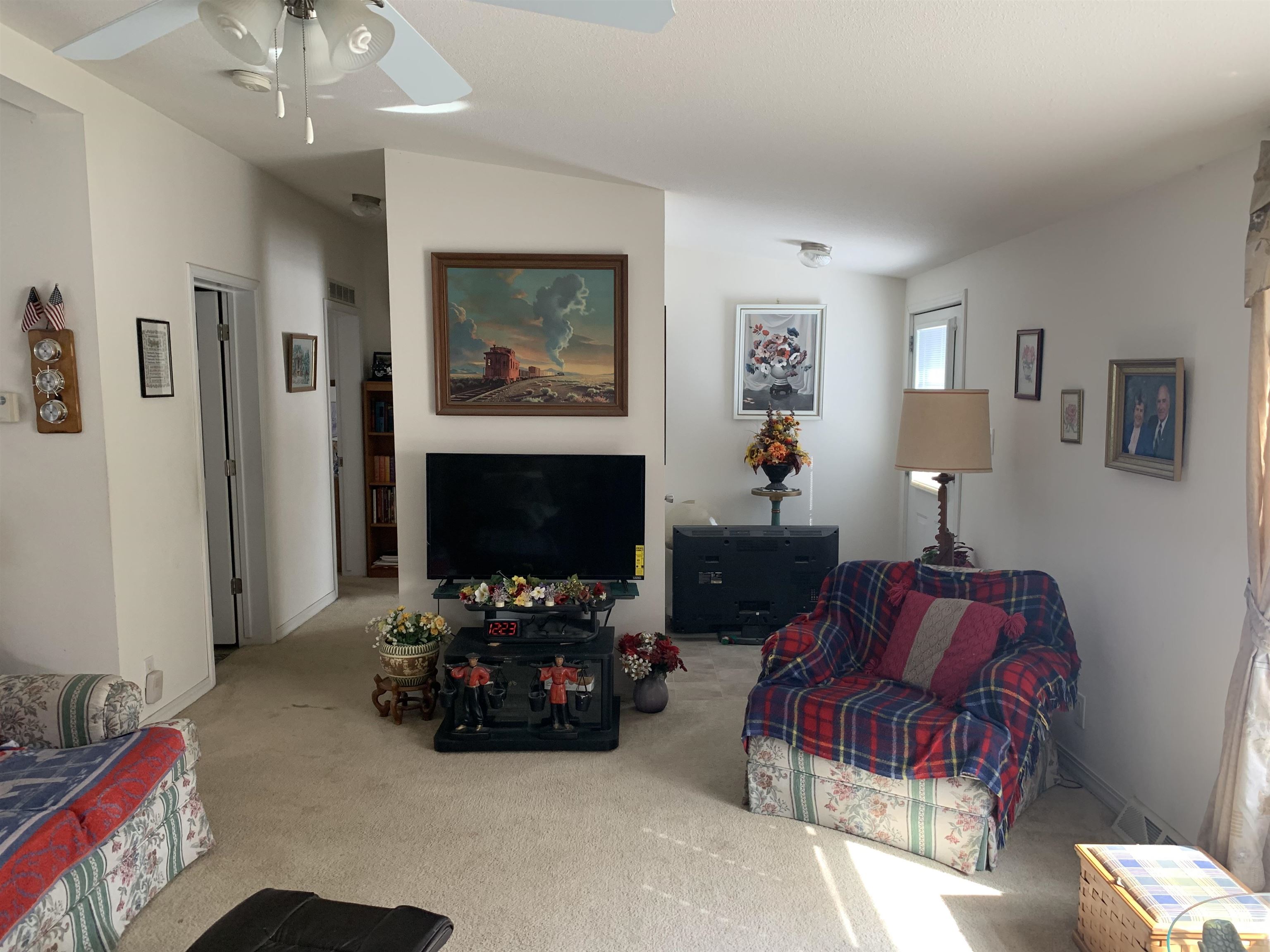 61 Sagebrush Drive Rochester, NH 03867 - Photo 19 of 25 Gallery Image 19