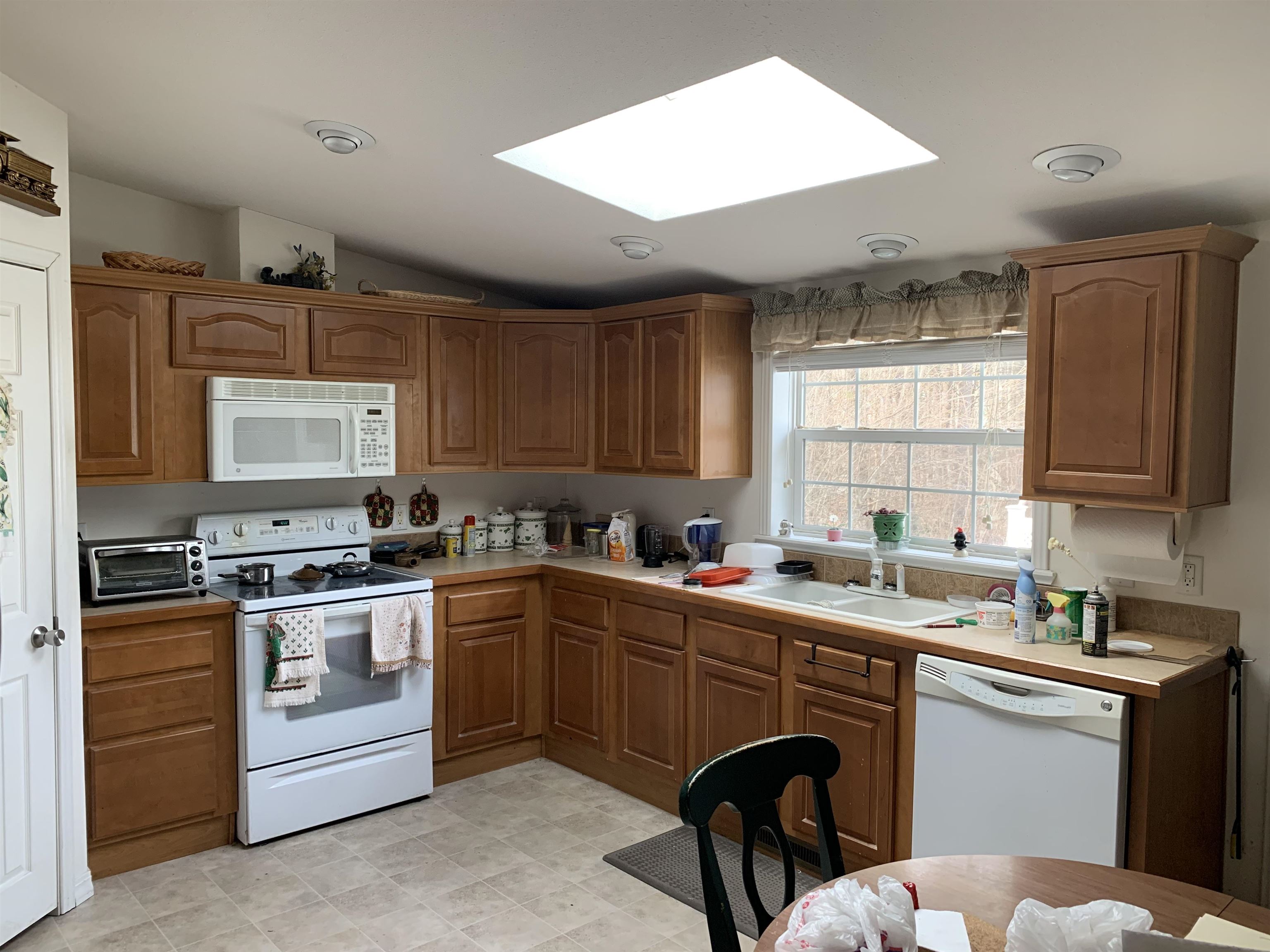 61 Sagebrush Drive Rochester, NH 03867 - Photo 9 of 25 Gallery Image 9