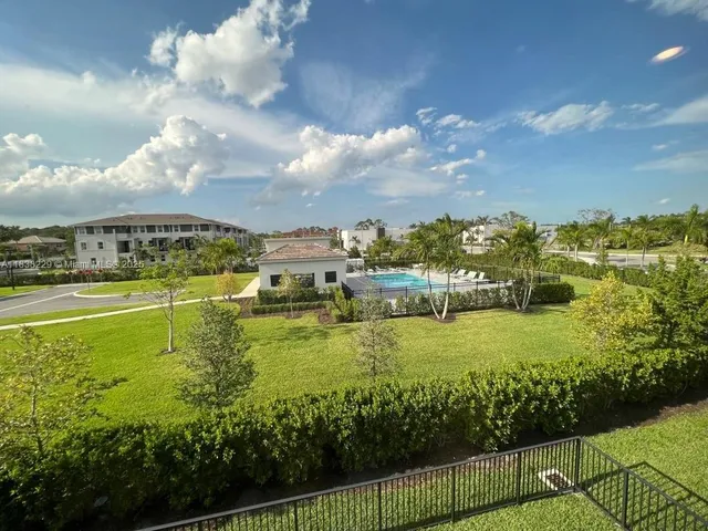 $650,000 | 8813 Antarus Dr Lake, Unit 8813, Lake Worth, FL 33467