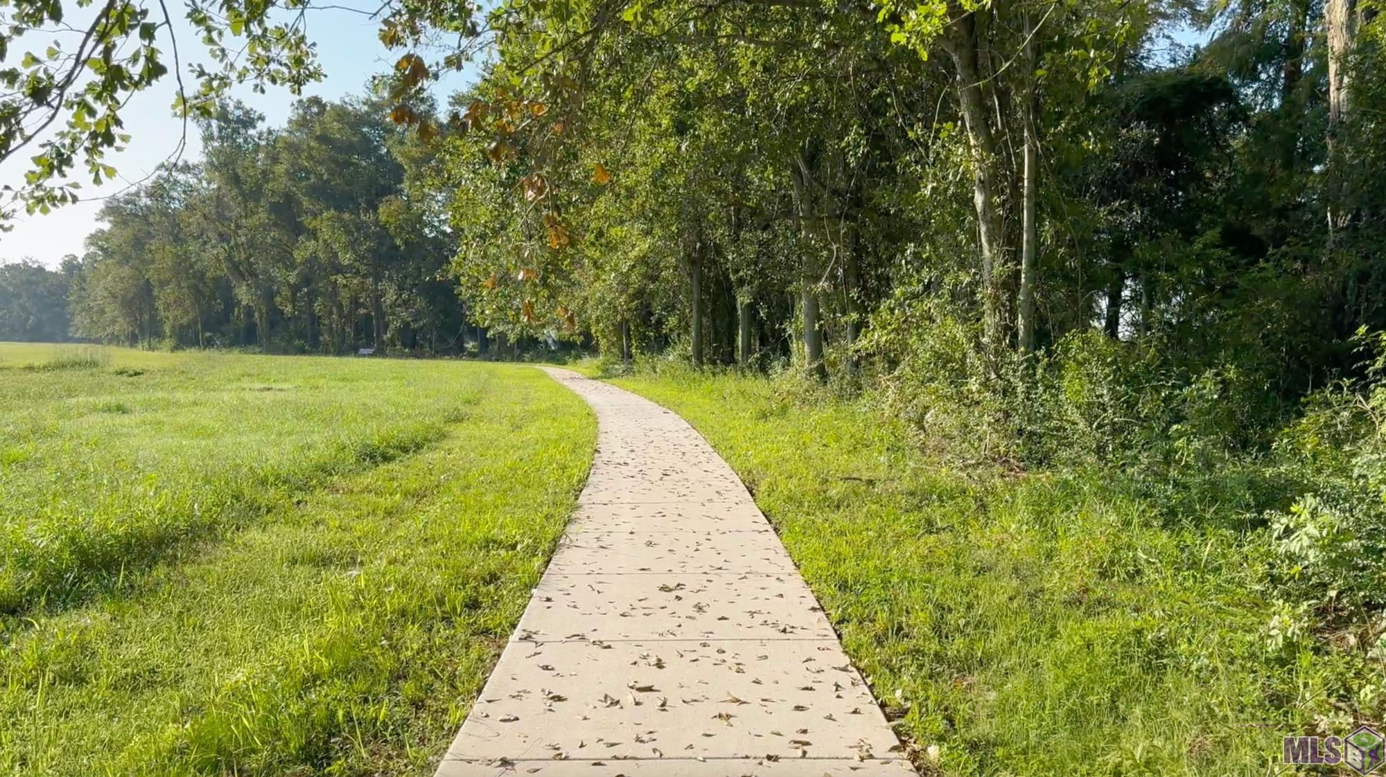 4032 Atwater Reserve Avenue Baton Rouge, LA 70820 - Photo 34 of 35 Community Walking Trails