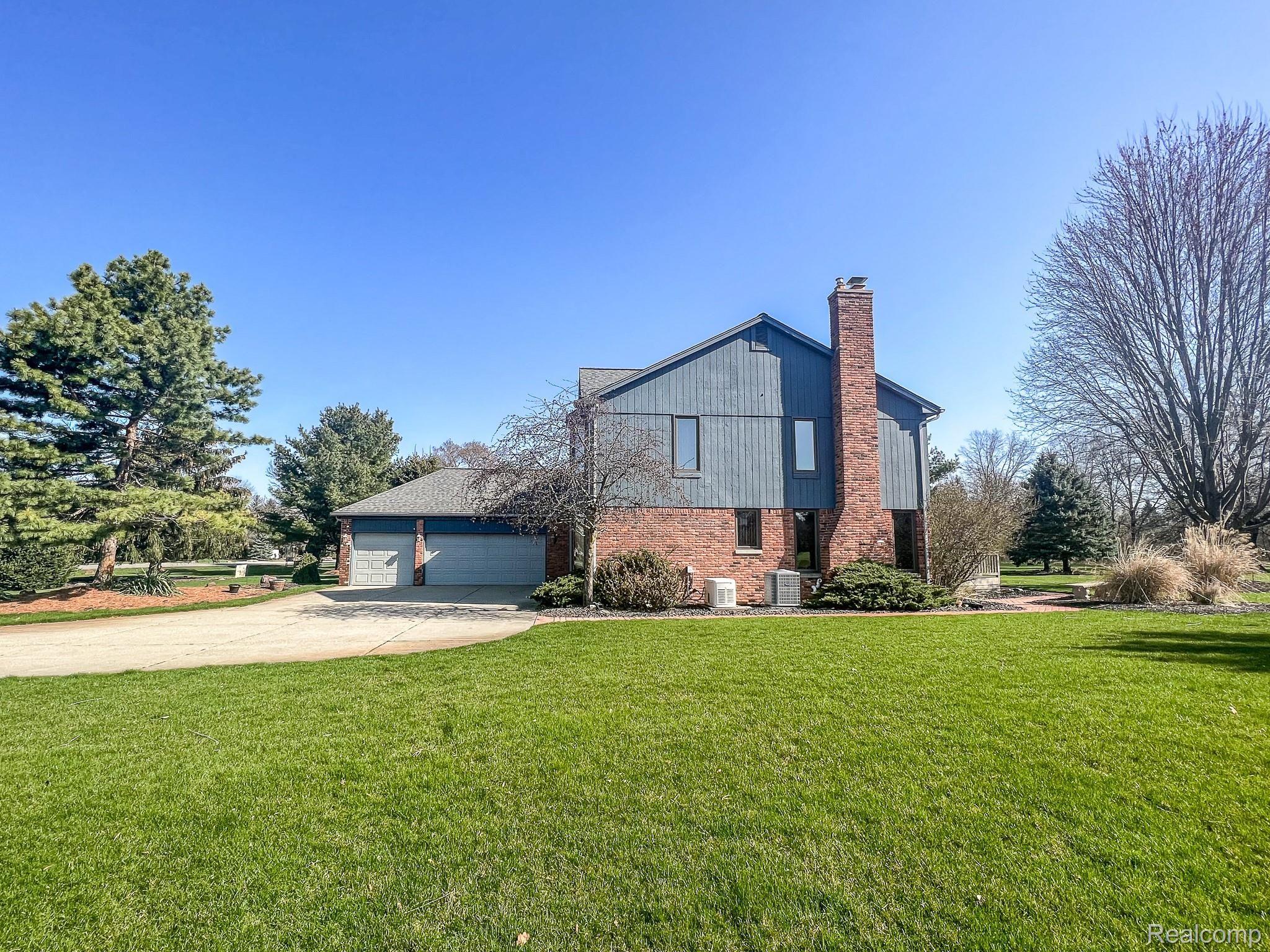 8494 Ranch Estates Road Clarkston, MI 48348 - Photo 16 of 21 7E3A8443-4533-4163-99EA-92F677F61D3A_1_201_a.jpeg